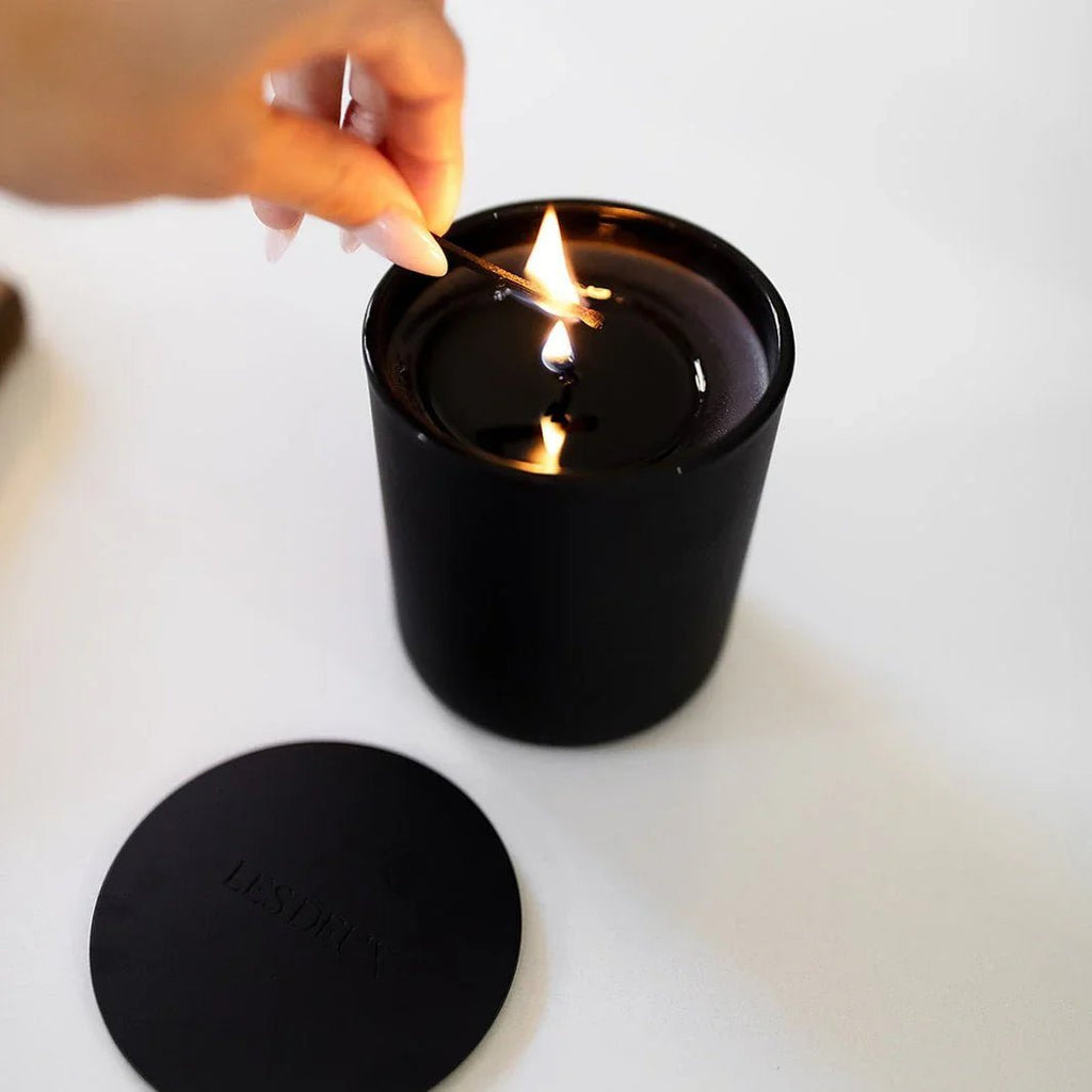 No. 4 - L'Âme Velours Candle
