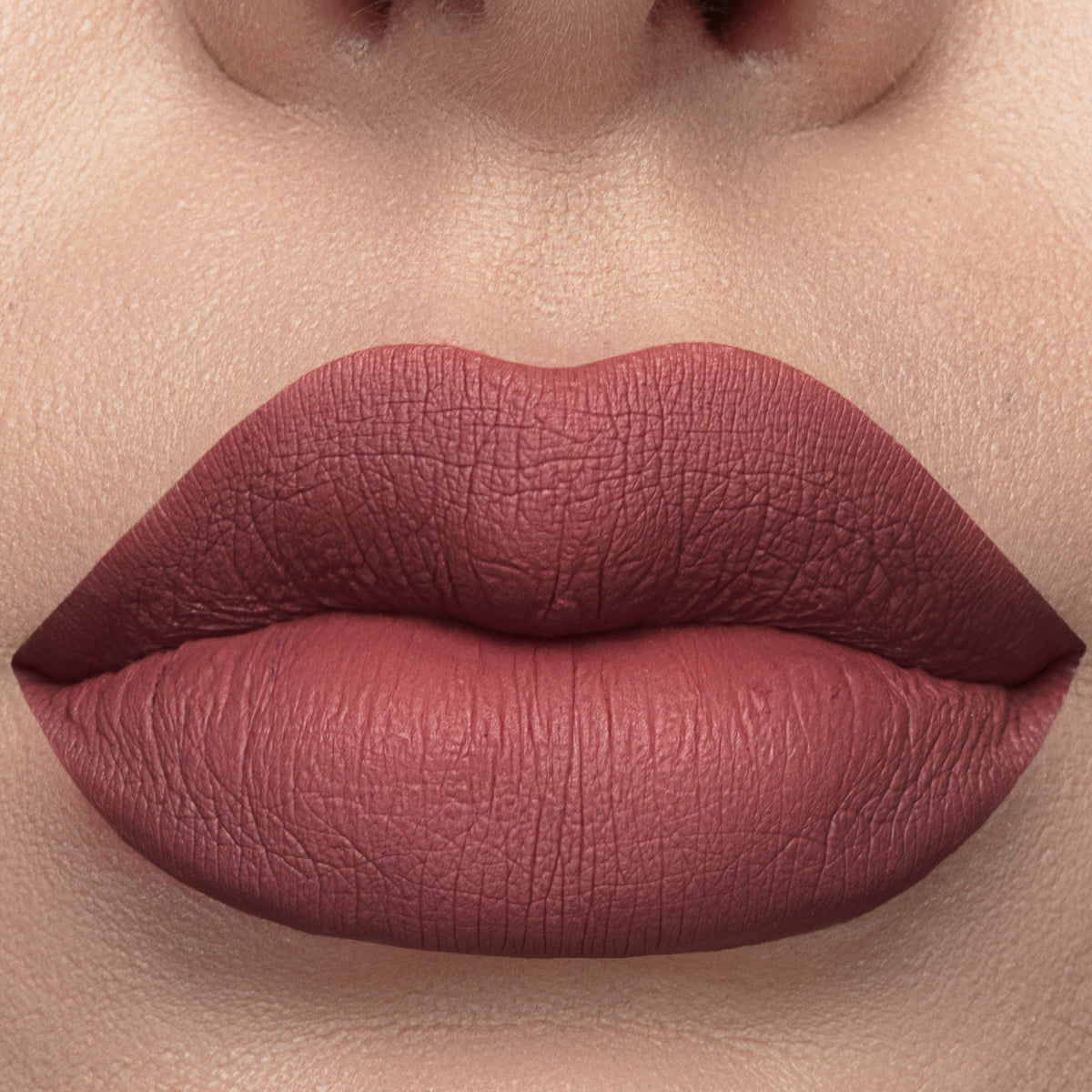 Long Lasting Liquid Lipstick - Mocha